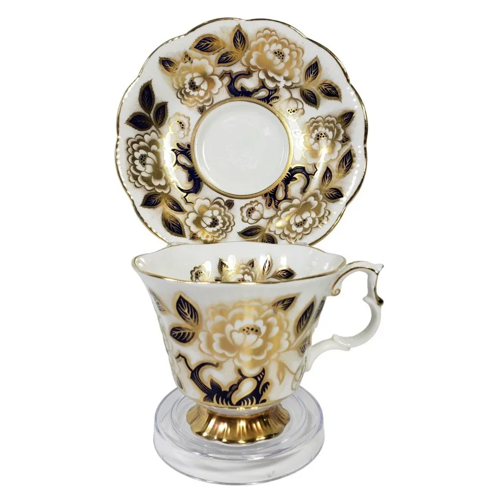 Royal Albert Vintage China Gold Trim Tea Cup Saucer, Excellent Condition - Picture 1 of 9